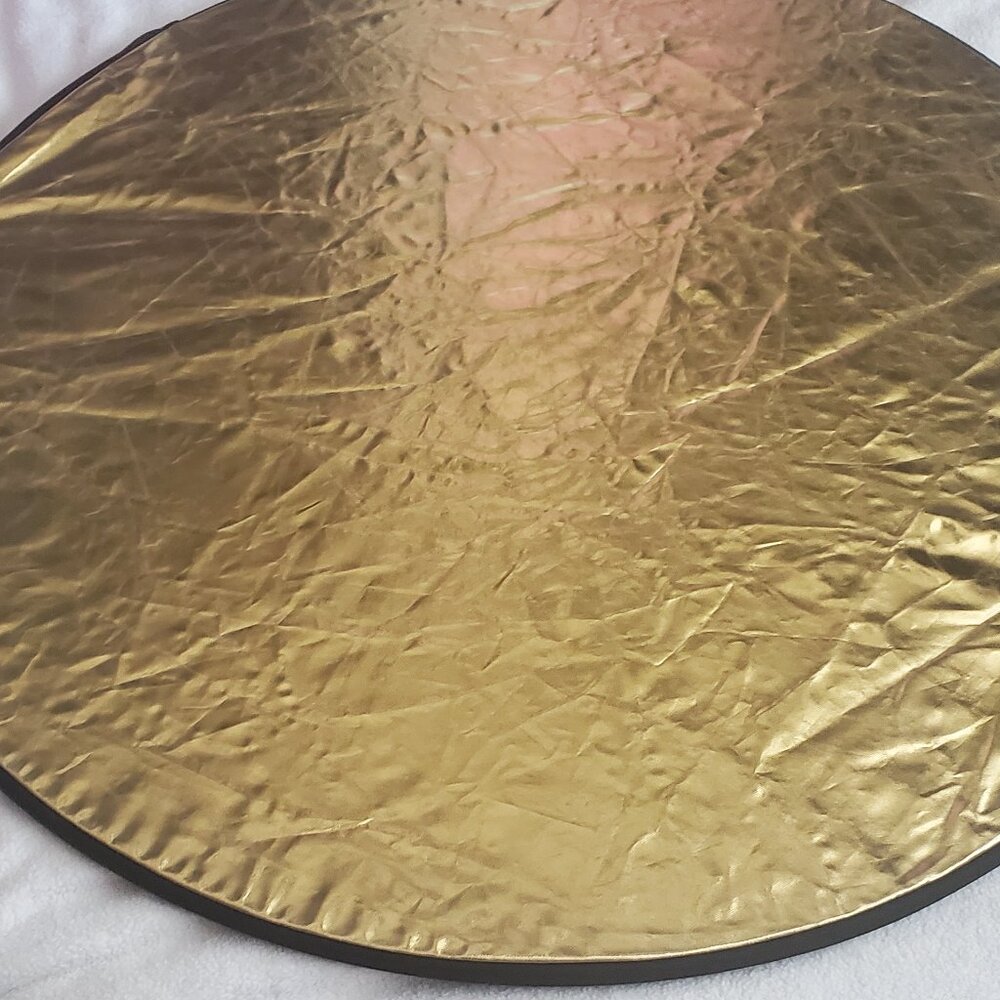 2 in 1 Reflector for Photography - Portable Silver & Gold Round Reflector